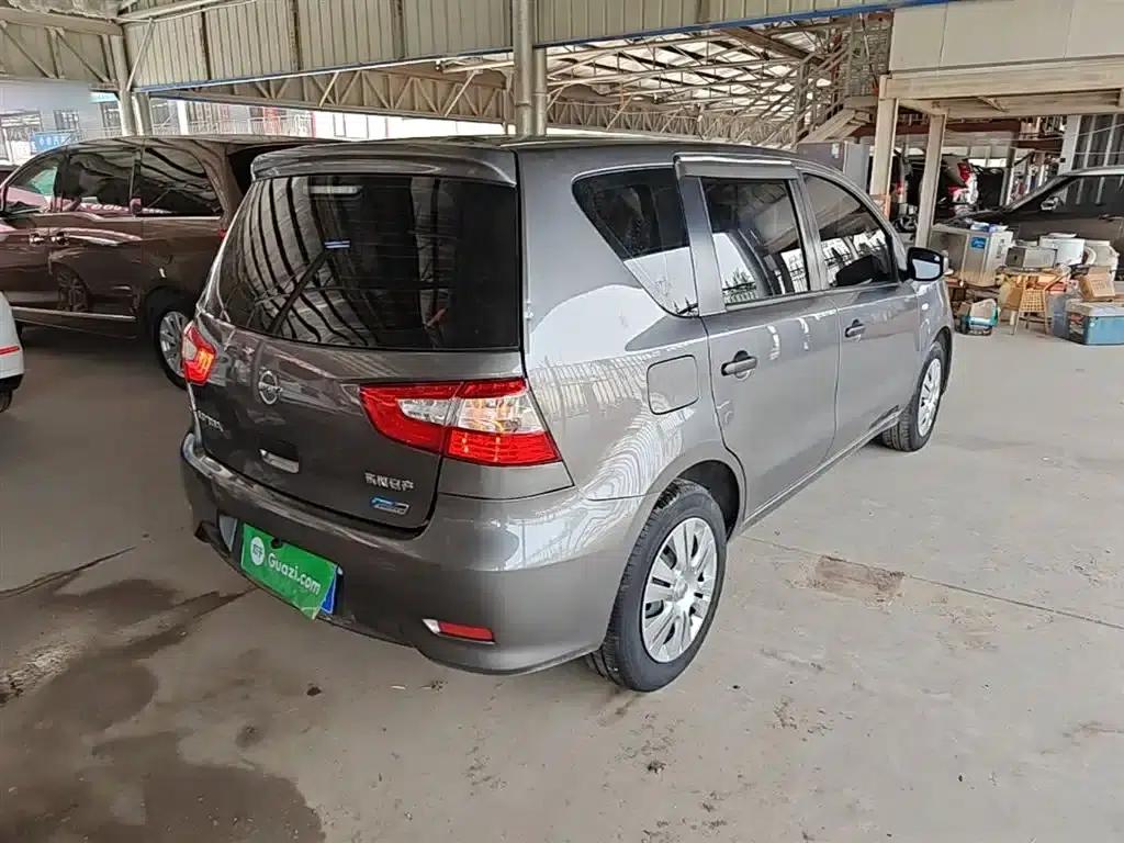 Nissan Livina 2015 1.6XE CVT Comfort Edition — миниатюра 7