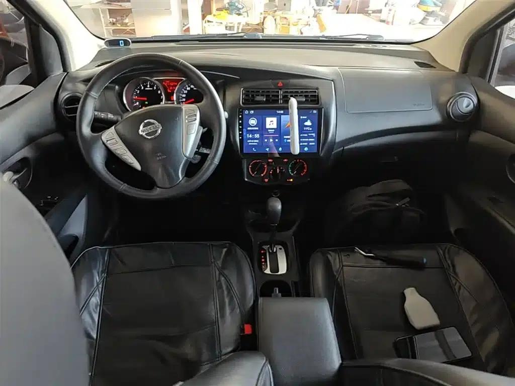 Nissan Livina 2015 1.6XE CVT Comfort Edition — миниатюра 10