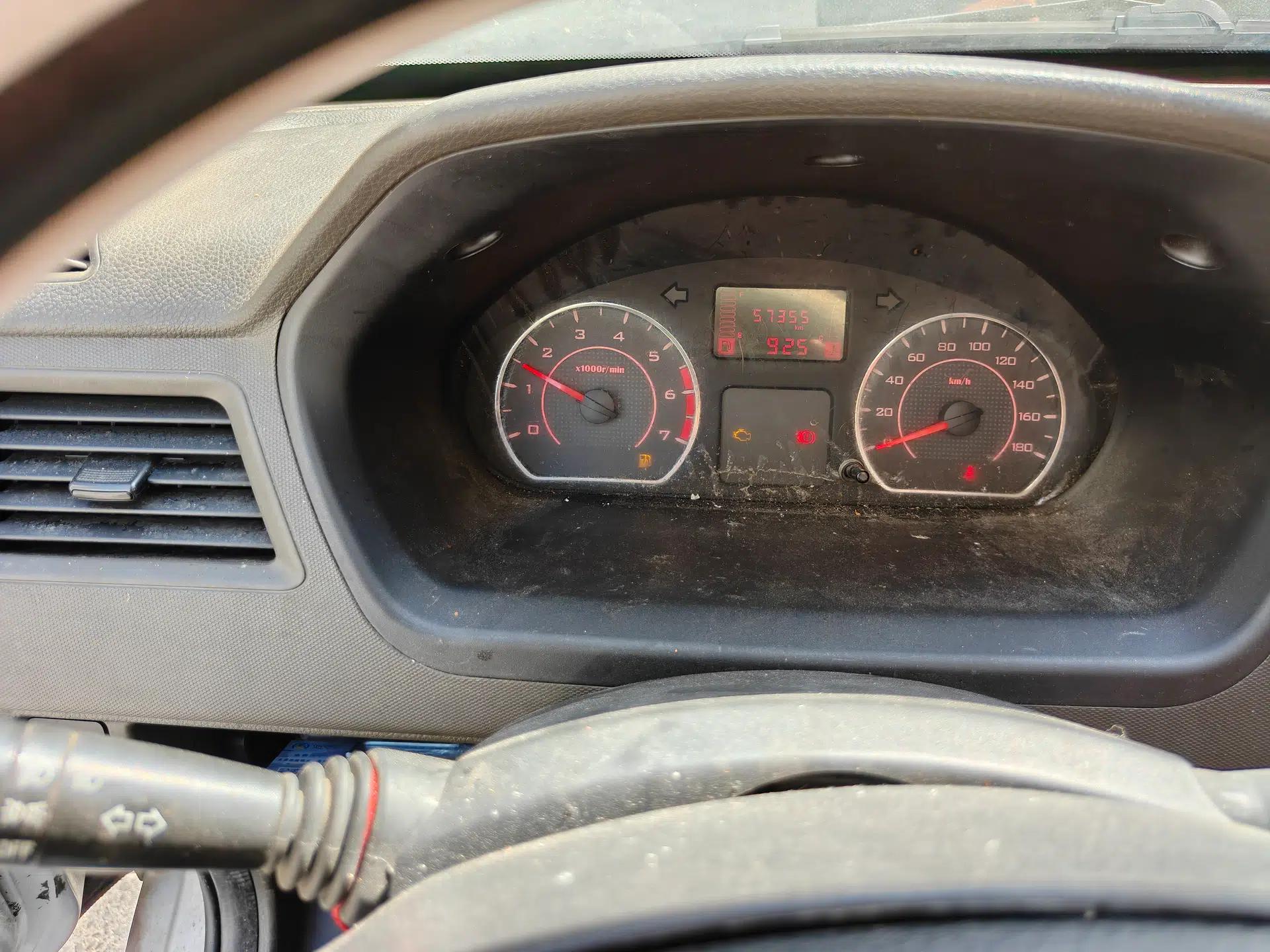 Wuling Rongguang S 2021 1.2L Base Model 7-Seater LSI — миниатюра 12