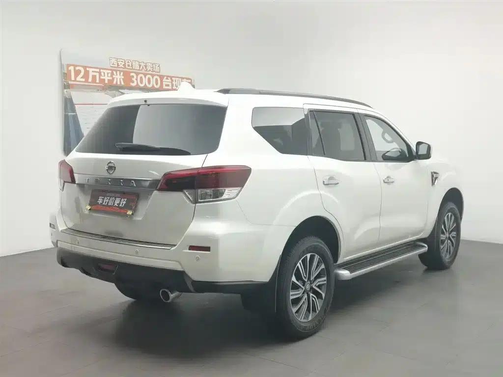 Nissan Terra 2020 2.5L XL Upper Automatic 2WD Luxury Edition — миниатюра 2