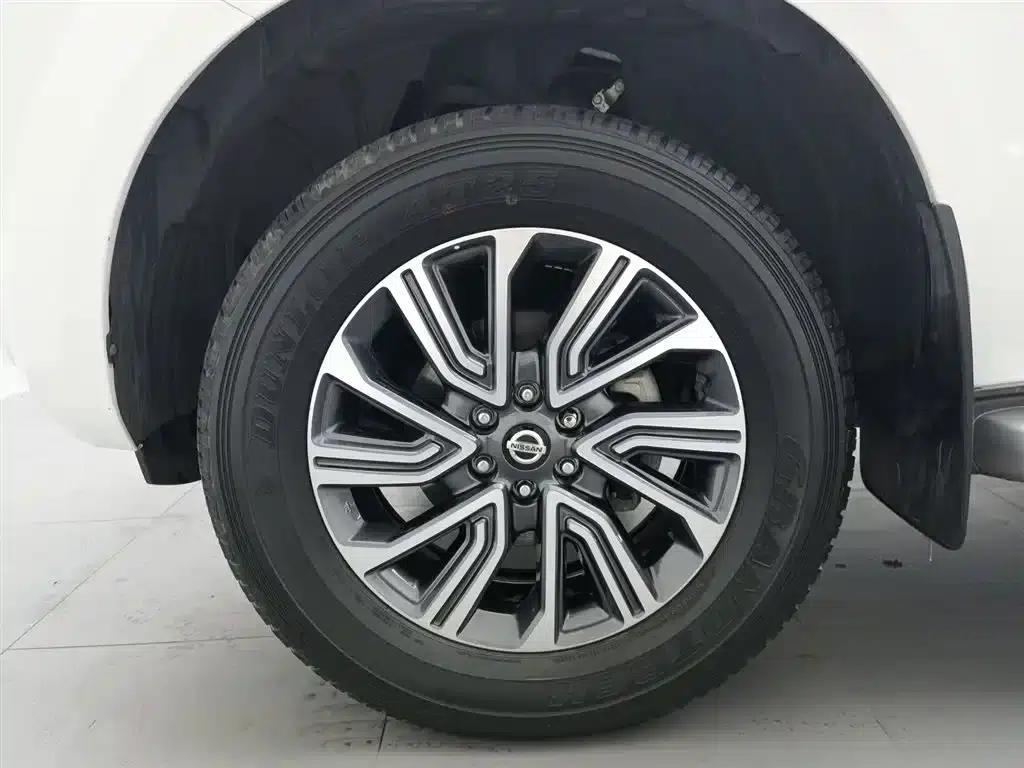 Nissan Terra 2020 2.5L XL Upper Automatic 2WD Luxury Edition — миниатюра 17