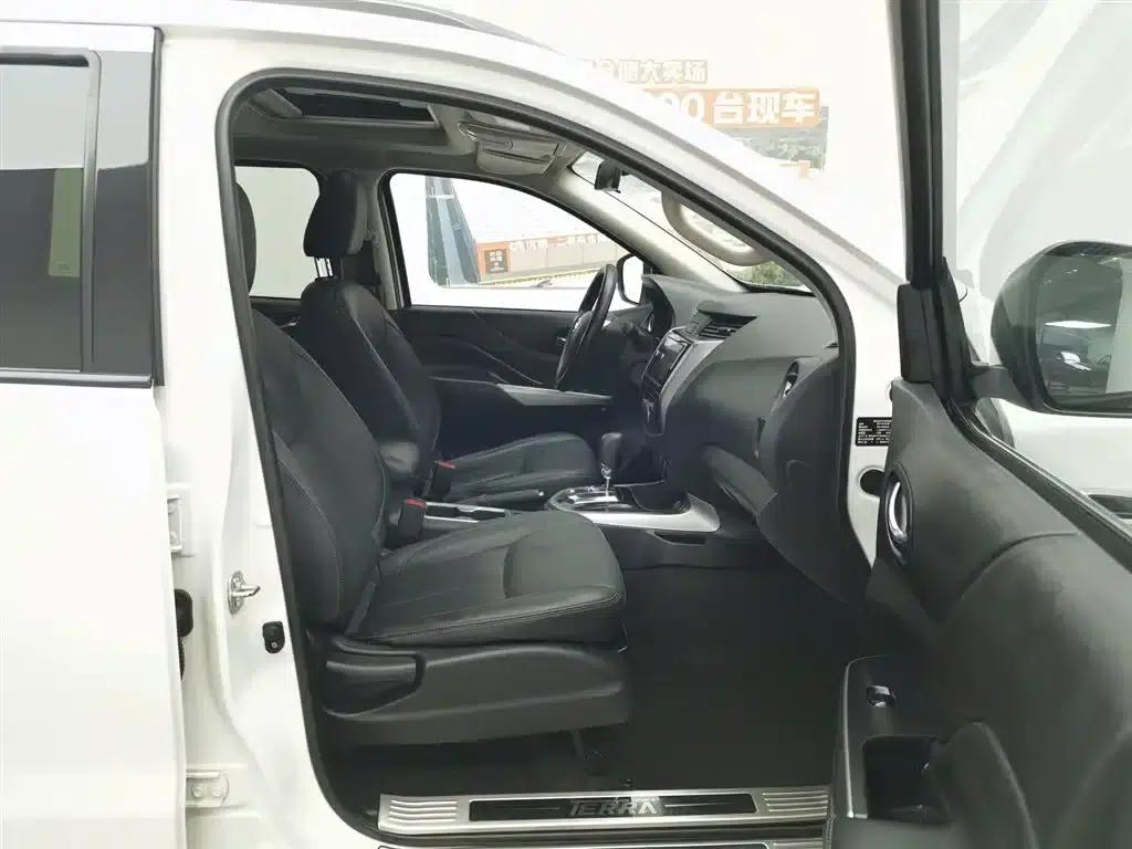 Nissan Terra 2020 2.5L XL Upper Automatic 2WD Luxury Edition — миниатюра 23
