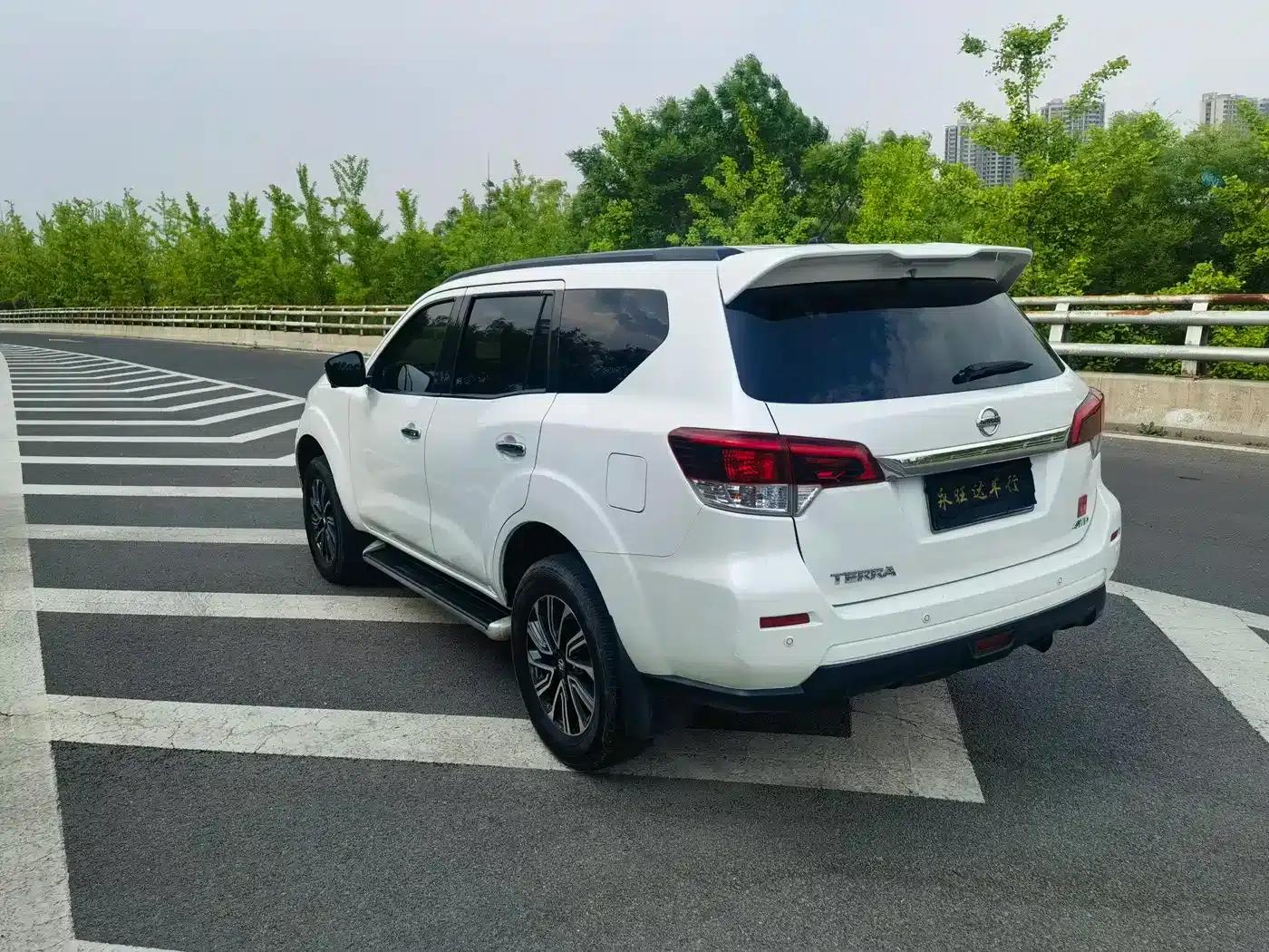 Terra 2018 2.5L Automatic 4WD Flagship Edition — миниатюра 4