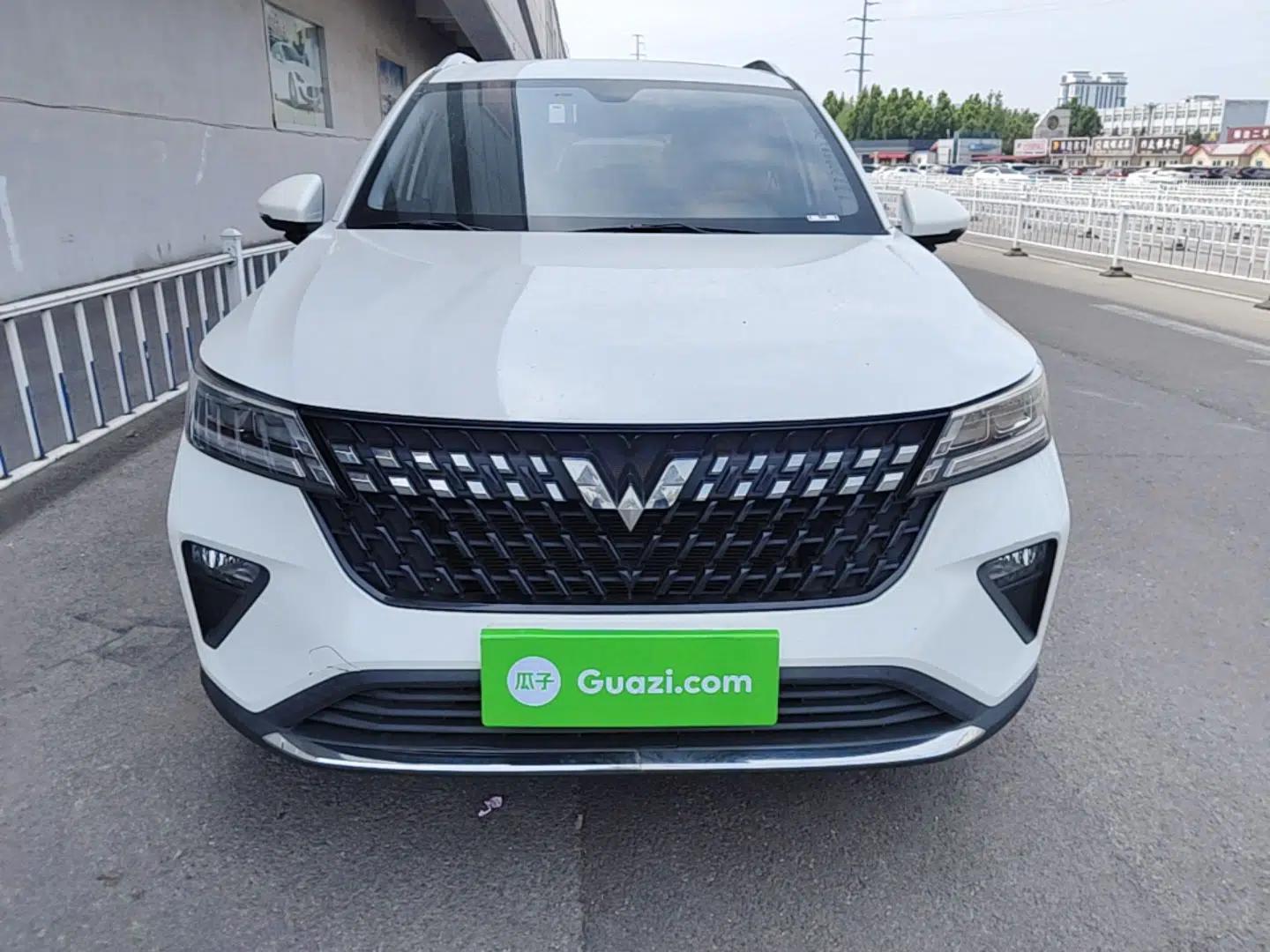 Wuling Alvez 2022 1.5L CVT Comfort Edition — миниатюра 2