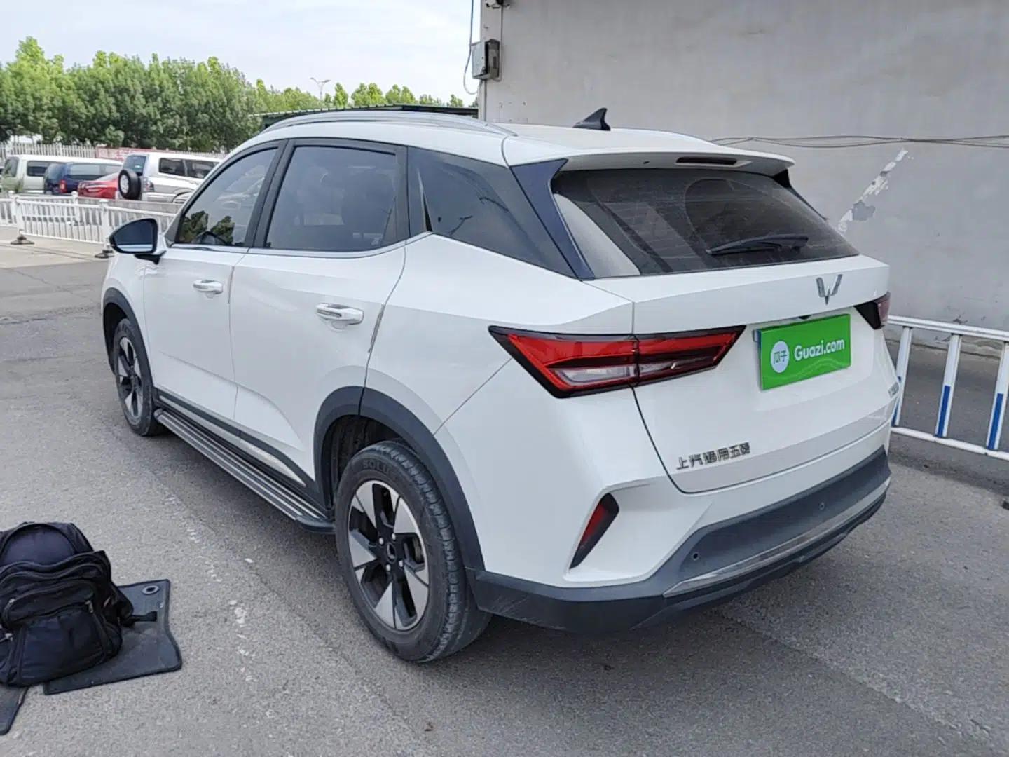 Wuling Alvez 2022 1.5L CVT Comfort Edition — миниатюра 4