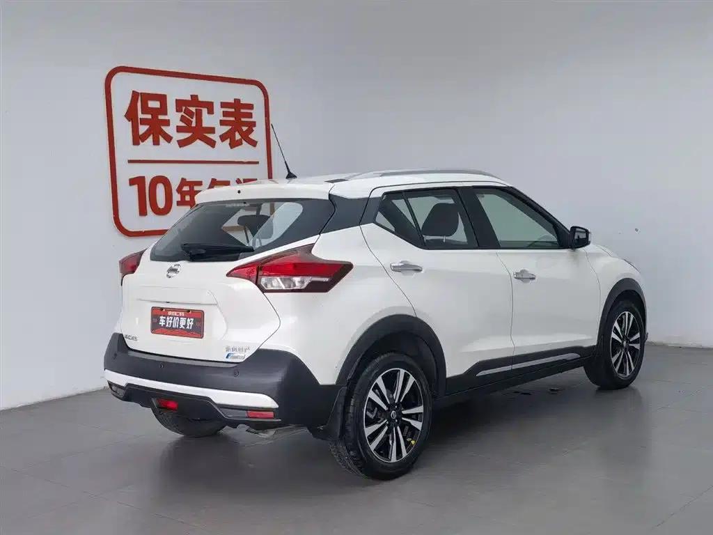 Nissan Kicks 2019 1.5L CVT Smart Luxury Edition — миниатюра 2