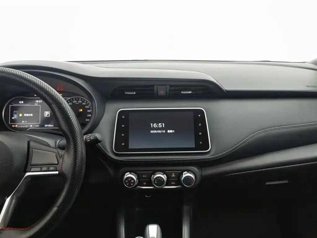 Nissan Kicks 2019 1.5L CVT Smart Luxury Edition — миниатюра 12