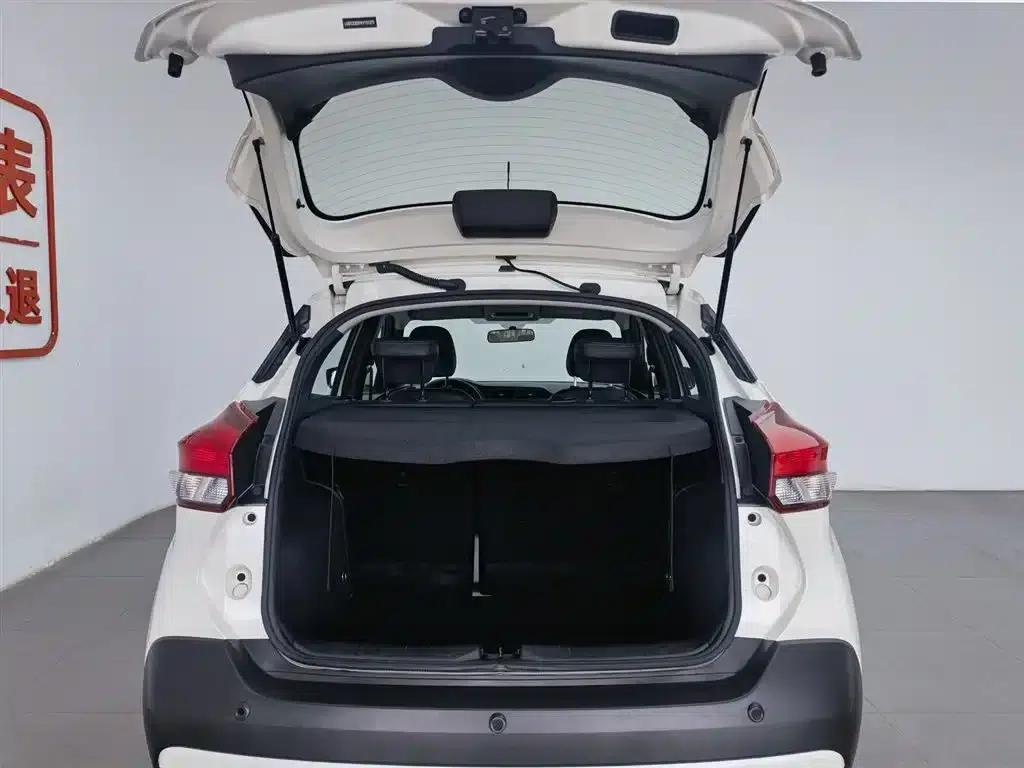Nissan Kicks 2019 1.5L CVT Smart Luxury Edition — миниатюра 16