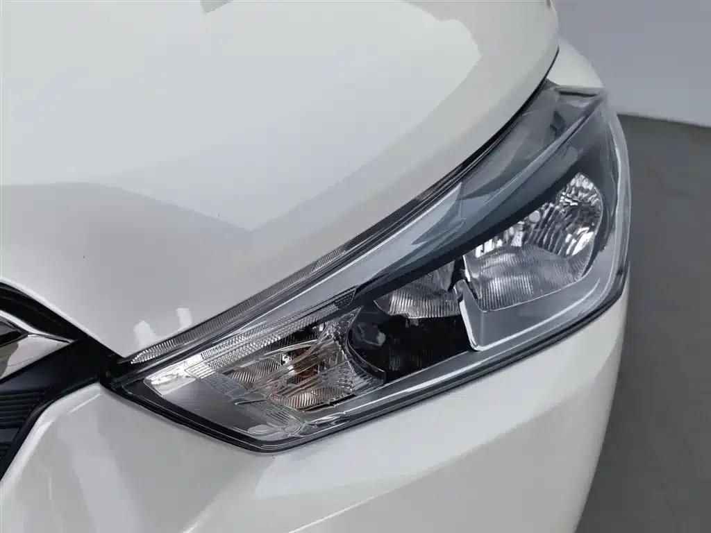 Nissan Kicks 2019 1.5L CVT Smart Luxury Edition — миниатюра 7