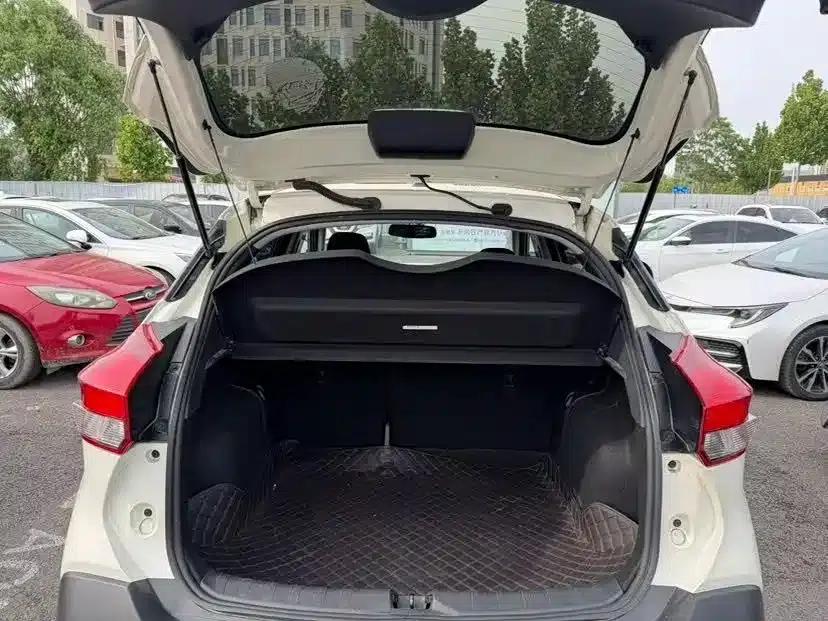 Nissan Kicks 2020 1.5L XL CVT Cool Edition — миниатюра 4