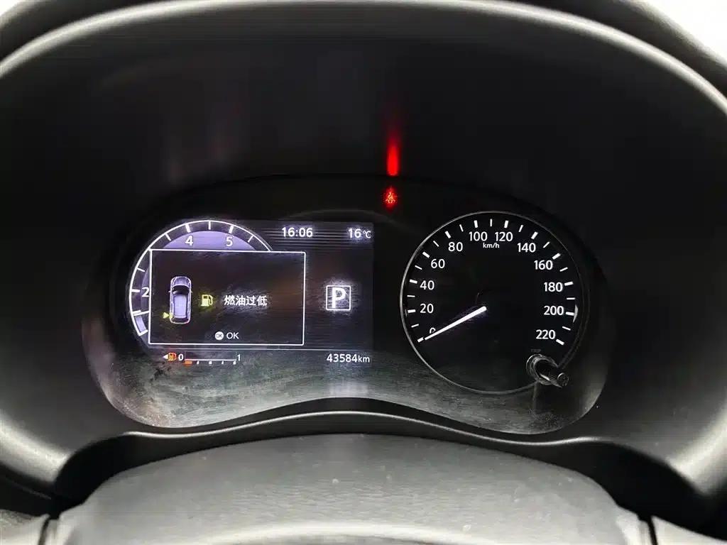 Nissan Kicks 2022 1.5L CVT XV Luxury Edition — миниатюра 12