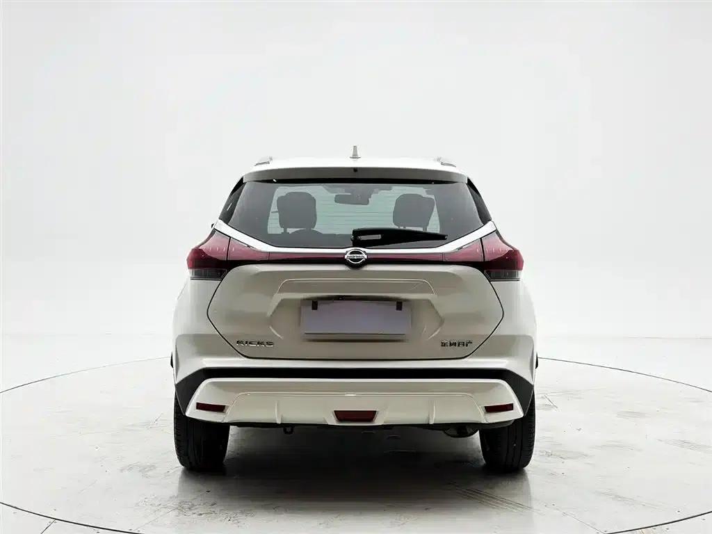 Nissan Kicks 2022 1.5L CVT XV Luxury Edition — миниатюра 5