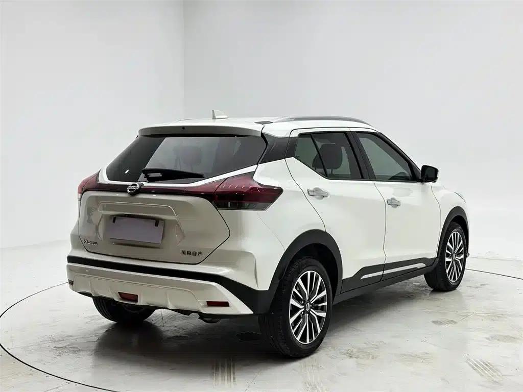 Nissan Kicks 2022 1.5L CVT XV Luxury Edition — миниатюра 6