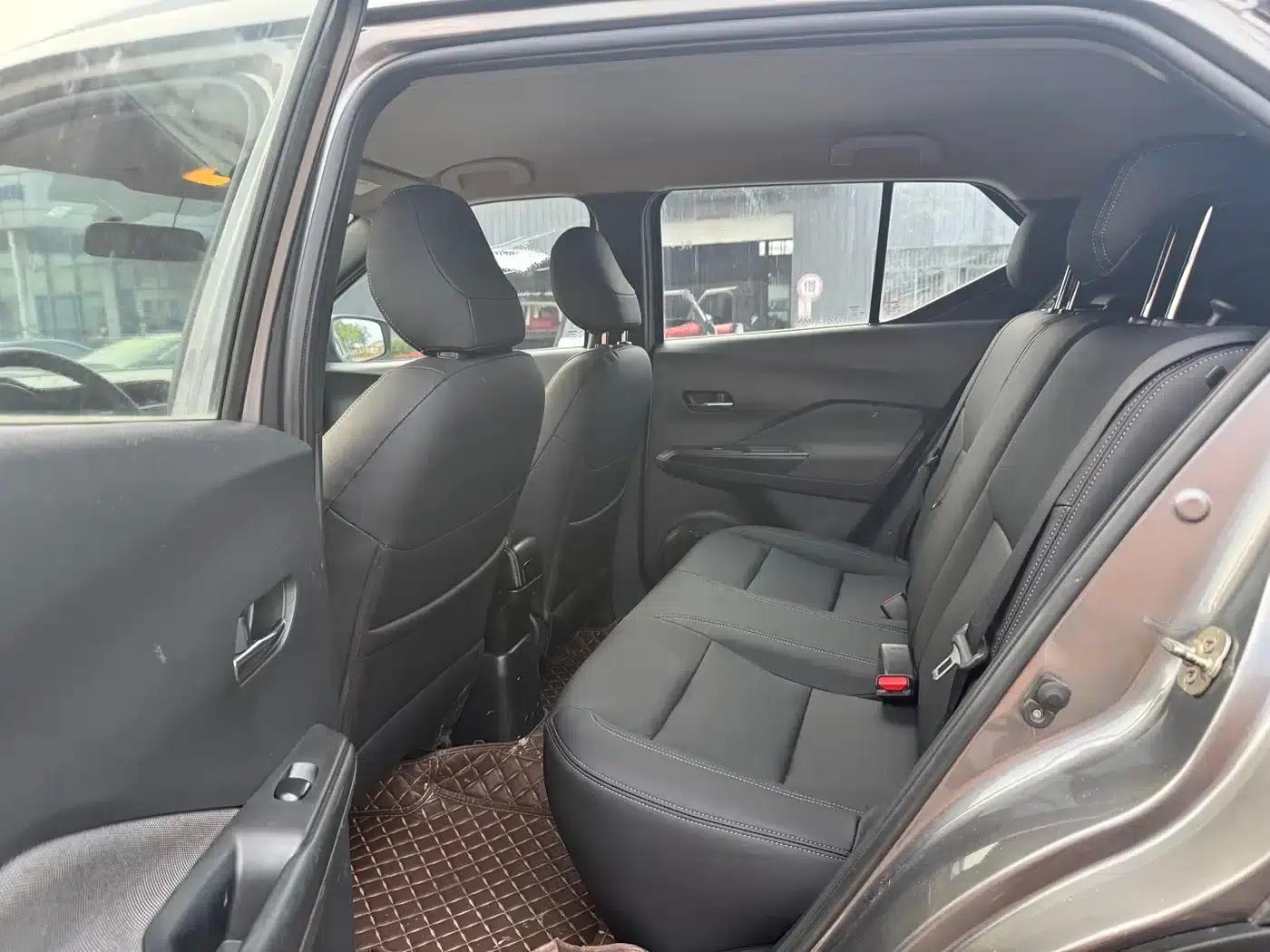 Nissan Kicks 2019 1.5L CVT Cool Edition — миниатюра 8