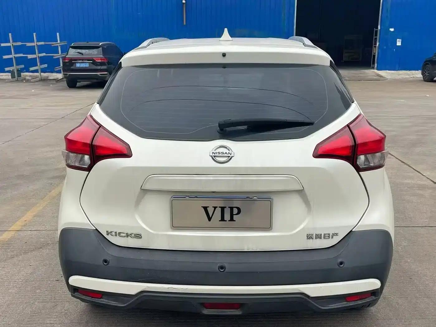 Nissan Kicks 2020 1.5L XV CVT Smart Luxury Edition — миниатюра 3