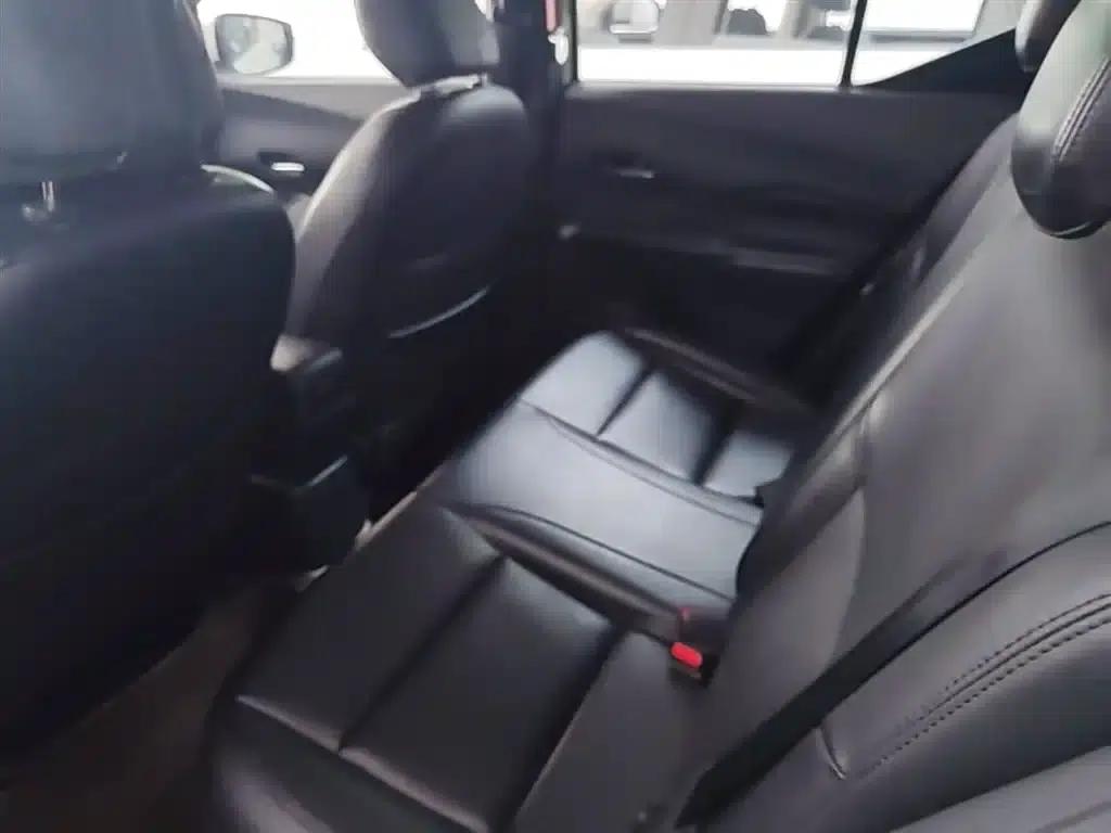 Nissan Kicks 2017 1.5L CVT Cool Edition — миниатюра 17