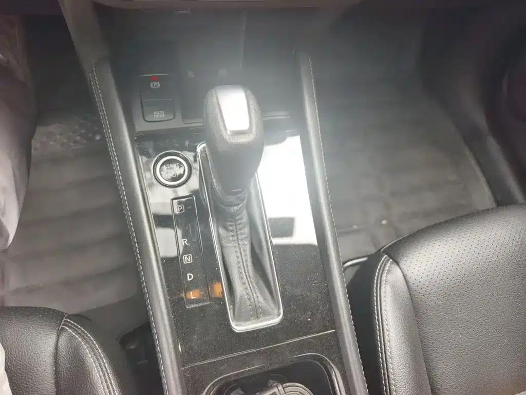 Nissan Kicks 2022 1.5L CVT XV Luxury Edition — миниатюра 11