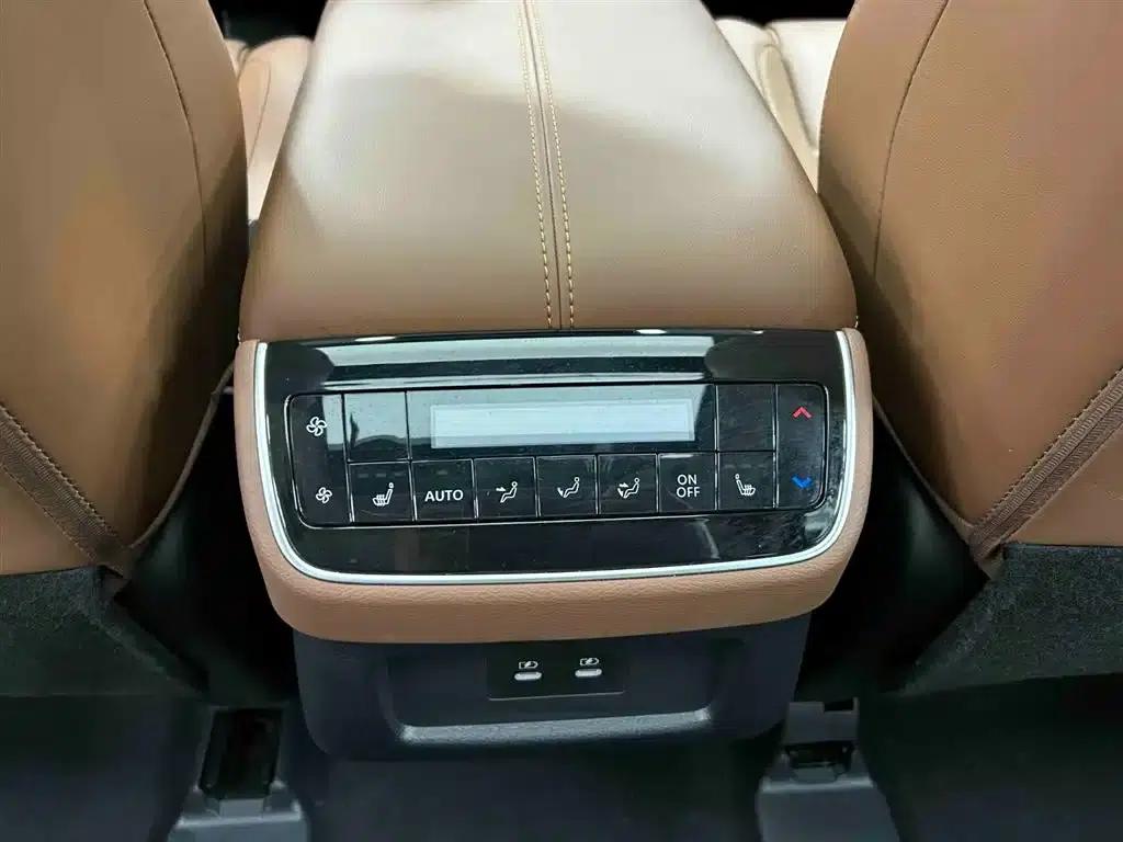 2024 Volkswagen Land Cruiser 380VC-TURBO 4WD Supreme Edition (6-seater) — миниатюра 15