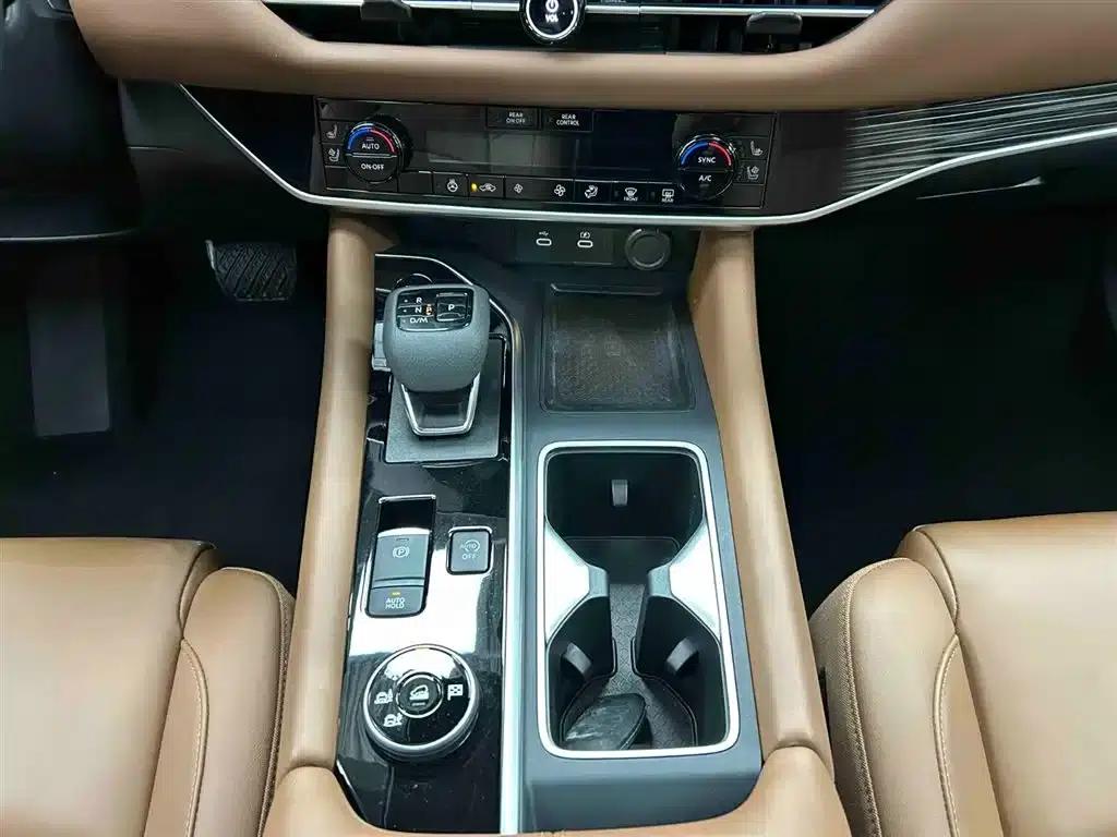 2024 Volkswagen Land Cruiser 380VC-TURBO 4WD Supreme Edition (6-seater) — миниатюра 5