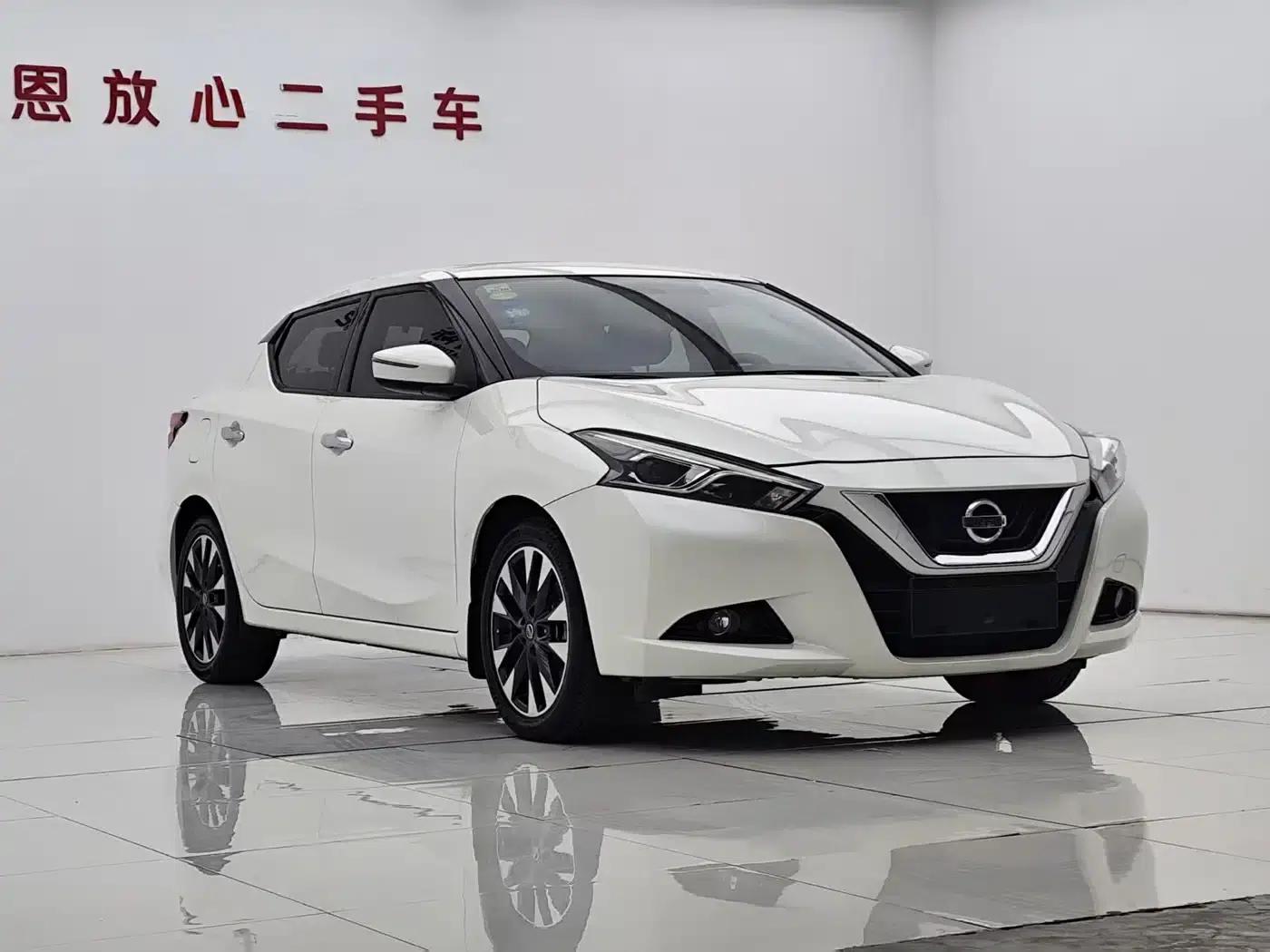 Nissan Bluebird 2016 1.6L CVT Smart Edition — миниатюра 3