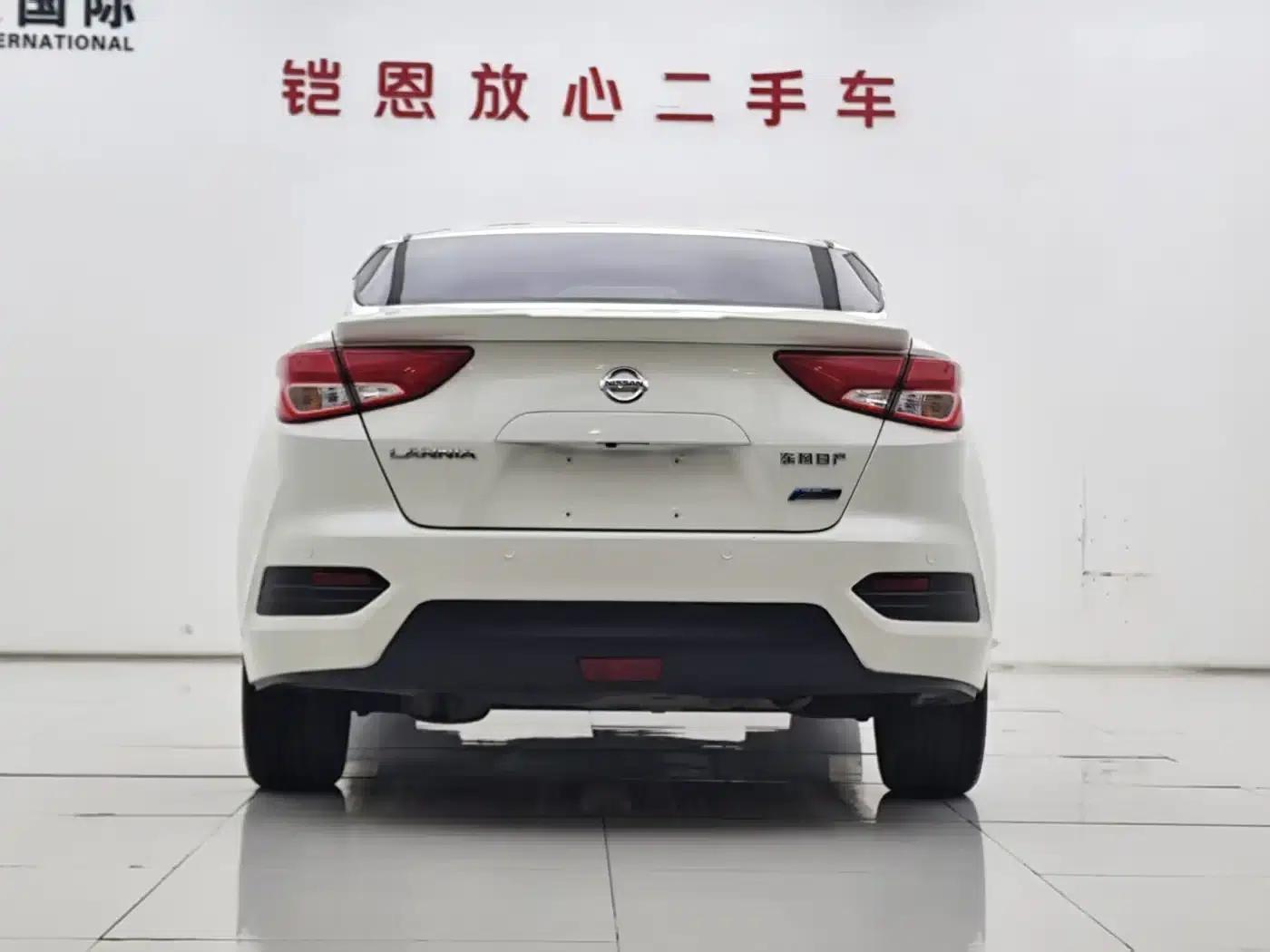 Nissan Bluebird 2016 1.6L CVT Smart Edition — миниатюра 23