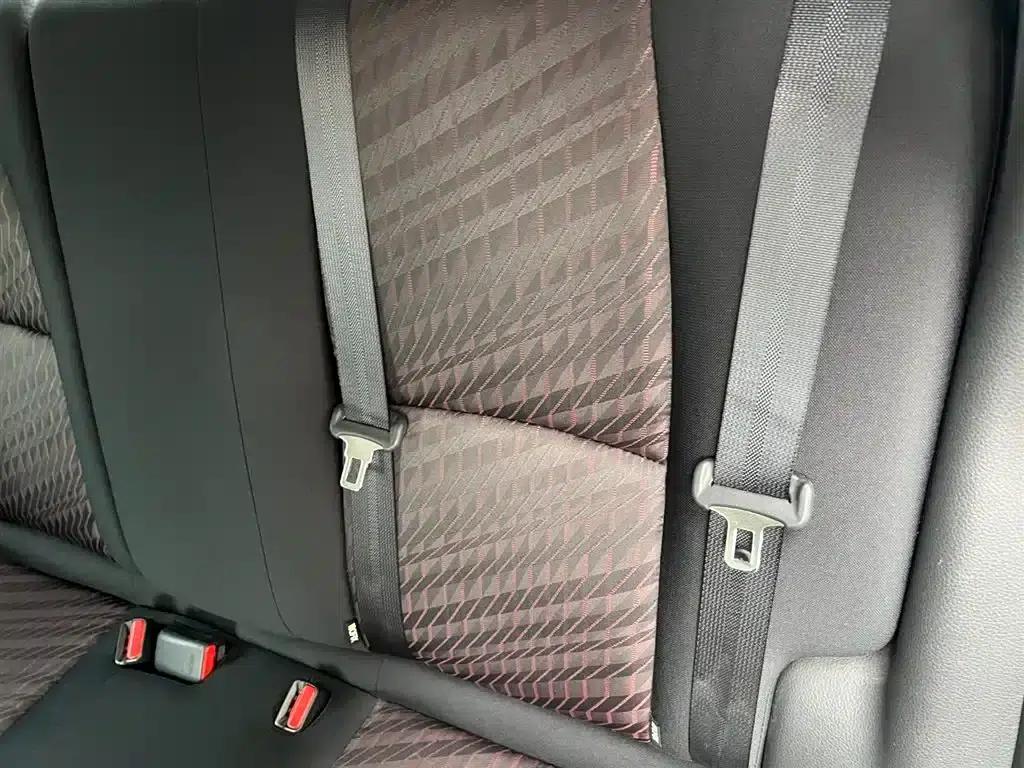 Nissan Bluebird 2016 1.6L CVT Smart Edition — миниатюра 17