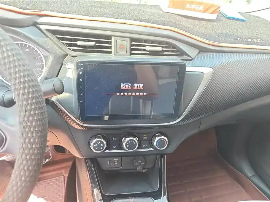 Nissan Bluebird 2019 1.6L Manual Fashion Edition (National V Emission Standard) — миниатюра 12