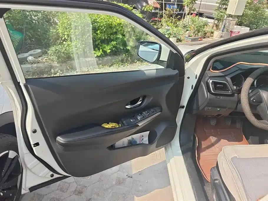 Nissan Bluebird 2019 1.6L Manual Fashion Edition (National V Emission Standard) — миниатюра 7