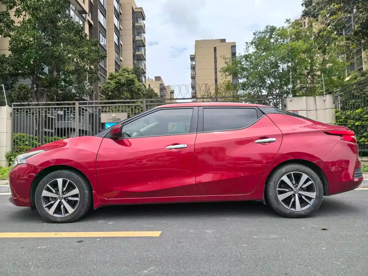 Nissan Bluebird 2016 1.6L CVT Cool Edition — миниатюра 4