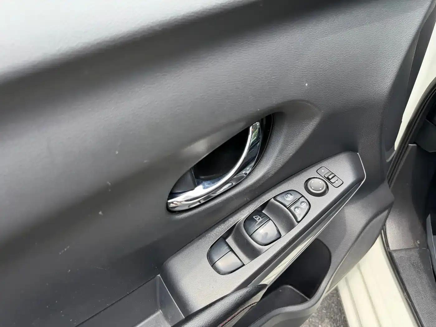 Nissan Bluebird 2021 1.6L CVT Cool Edition — миниатюра 11