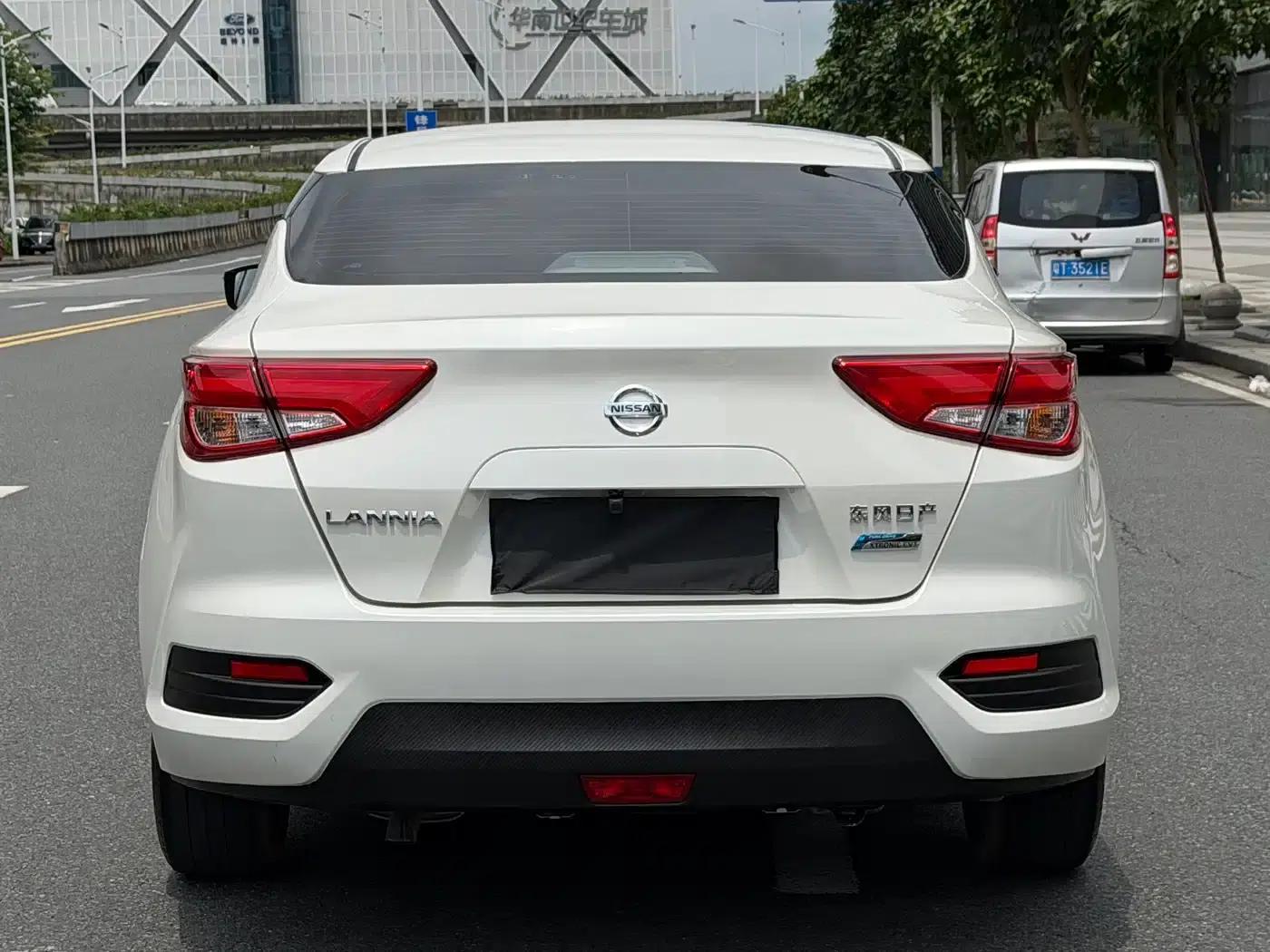 Nissan Bluebird 2021 1.6L CVT Cool Edition — миниатюра 5