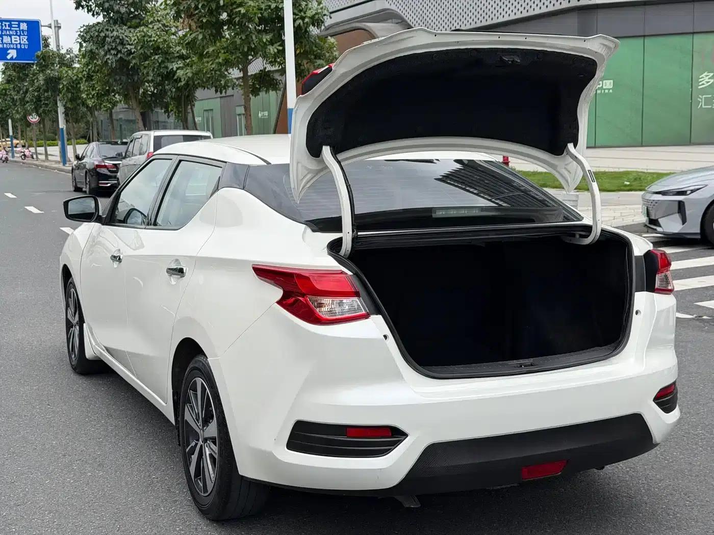 Nissan Bluebird 2021 1.6L CVT Cool Edition — миниатюра 7