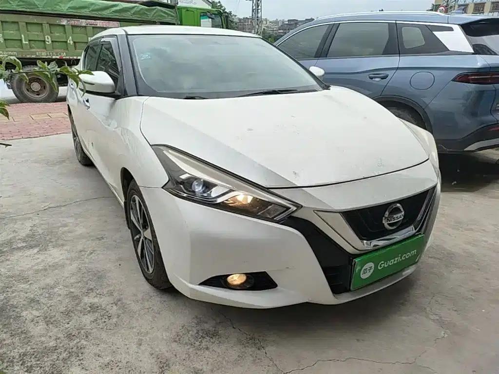 Nissan Bluebird 2016 1.6L CVT Cool Edition — миниатюра 4