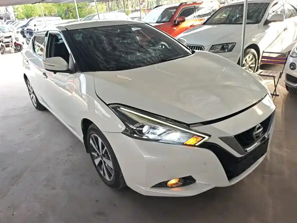 Nissan Bluebird 2016 1.6L CVT Cool Edition — миниатюра 4
