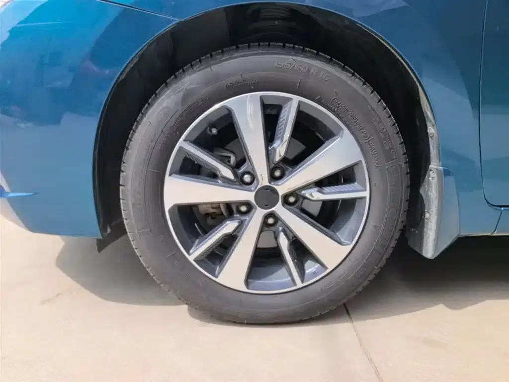Nissan Bluebird 2016 1.6L CVT Cool Edition — миниатюра 23
