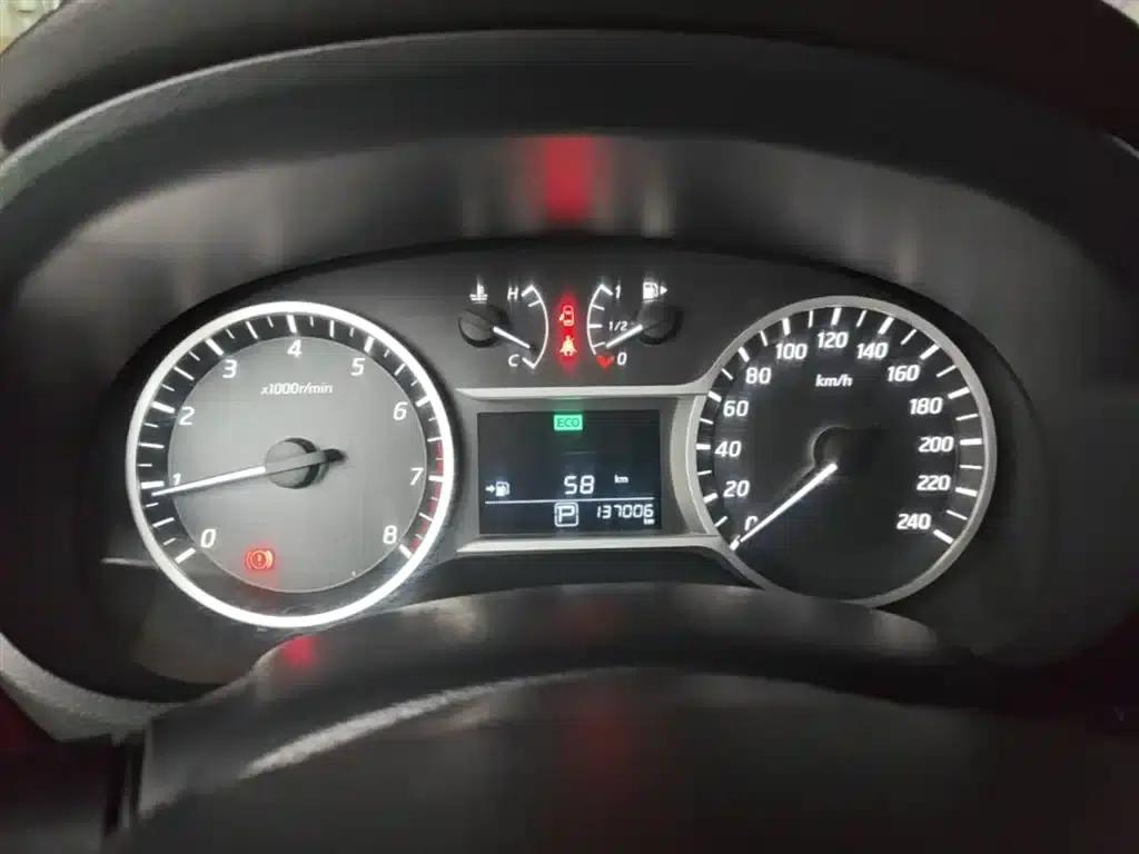 Nissan Bluebird 2016 1.6L CVT Smart Edition — миниатюра 12