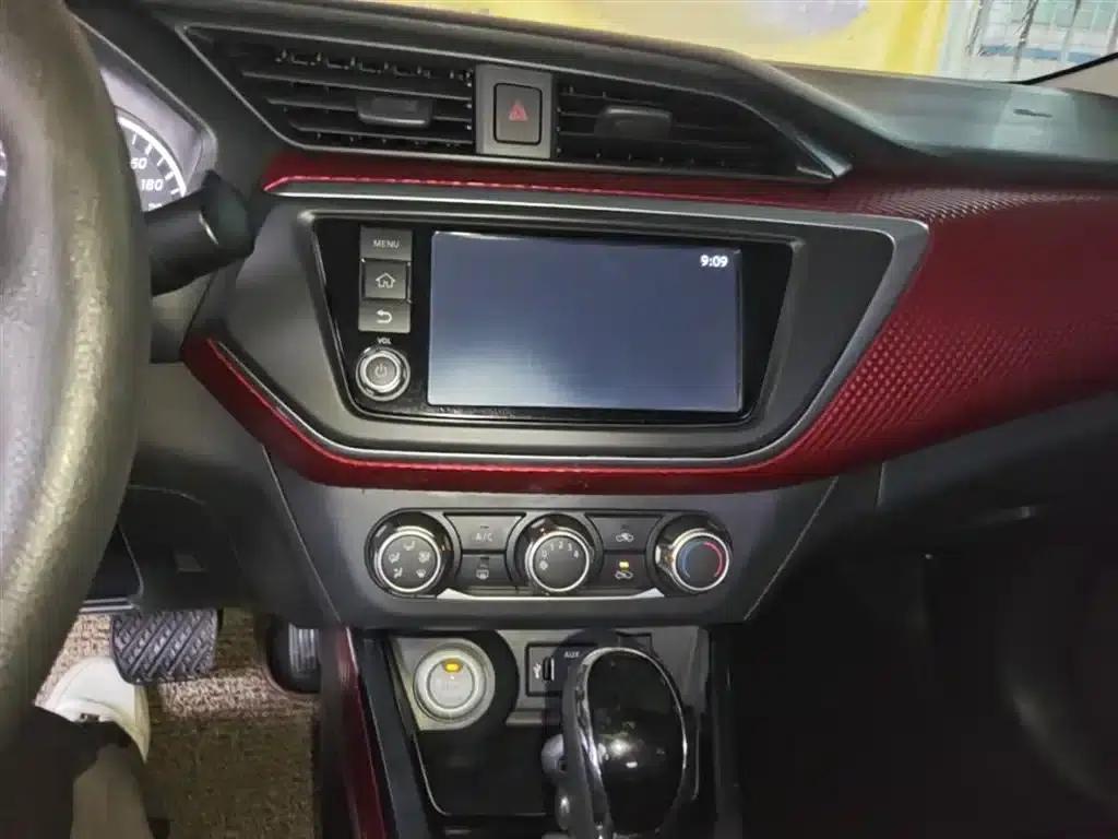 Nissan Bluebird 2016 1.6L CVT Smart Edition — миниатюра 13