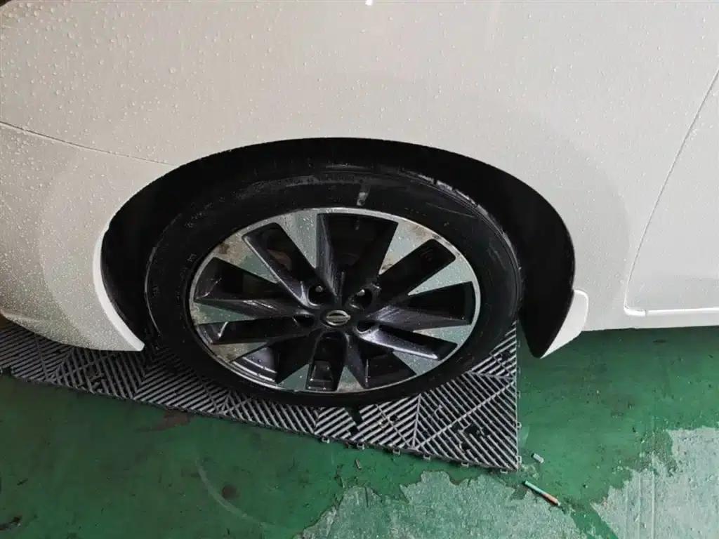 Nissan Bluebird 2016 1.6L CVT Smart Edition — миниатюра 23
