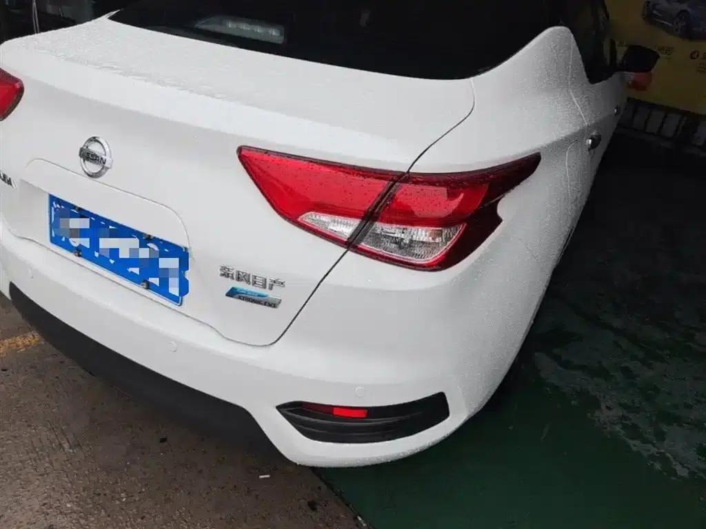 Nissan Bluebird 2016 1.6L CVT Smart Edition — миниатюра 8