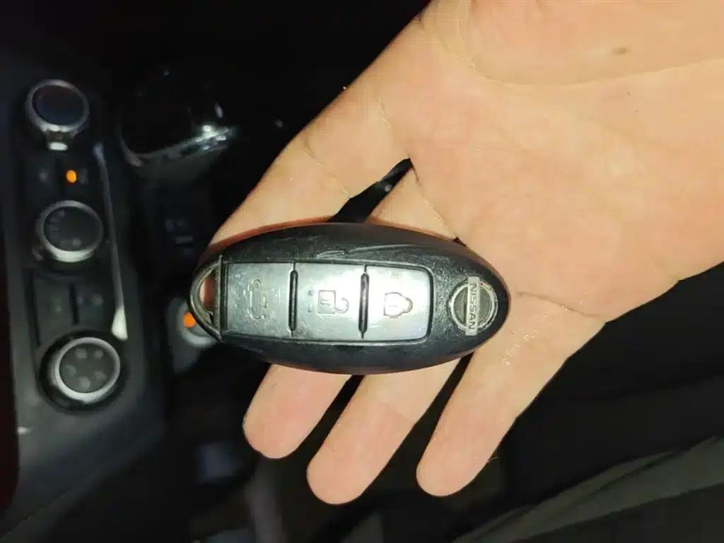 Nissan Bluebird 2016 1.6L CVT Smart Edition — миниатюра 9