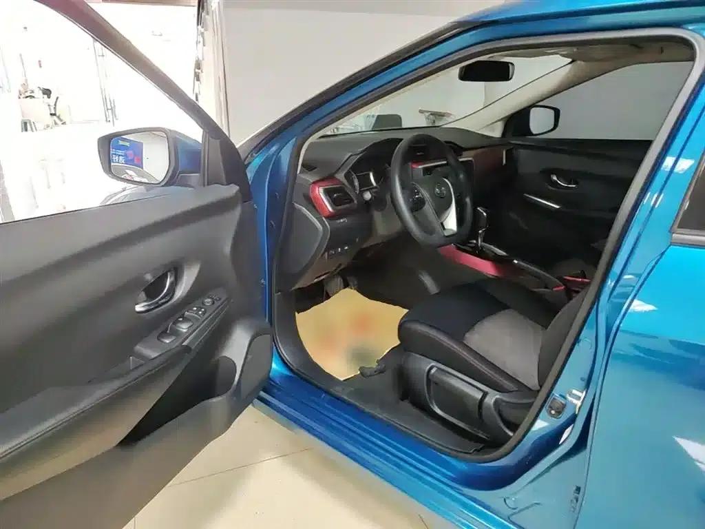 Nissan Bluebird 2019 1.6L CVT Smart Connect Smart Cool Edition (National VI Emission Standard) — миниатюра 16