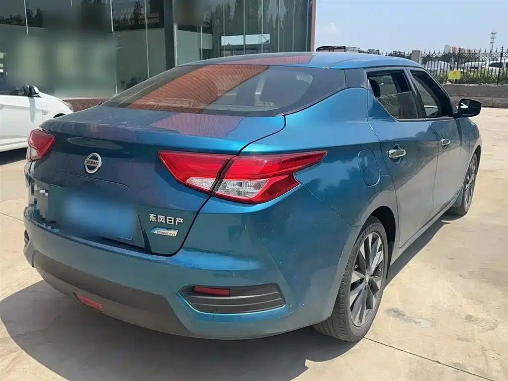 Nissan Bluebird 2016 1.6L CVT Smart Edition — миниатюра 13