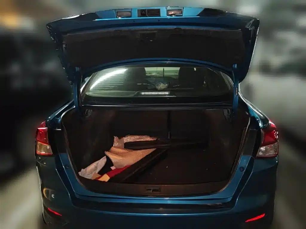 Nissan Bluebird 2016 1.6L CVT Smart Edition — миниатюра 15