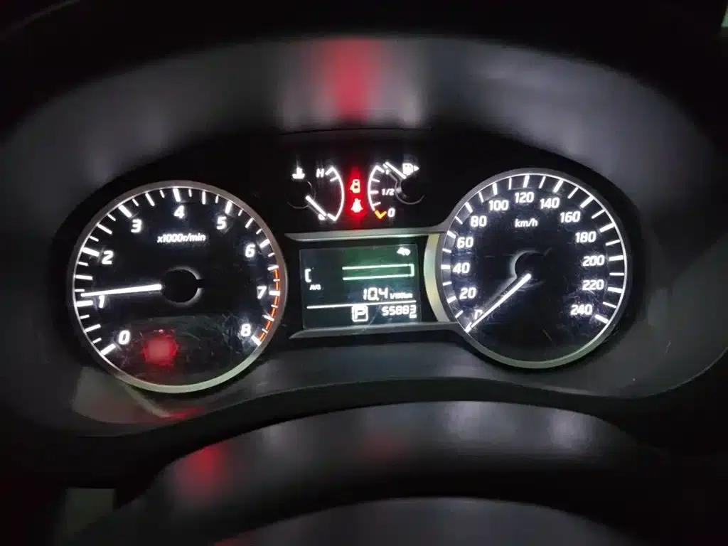 Nissan Bluebird 2016 1.6L CVT Smart Edition — миниатюра 4