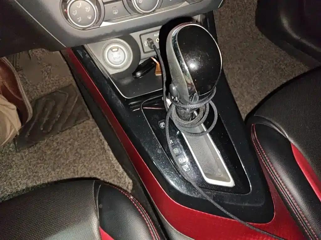 Nissan Bluebird 2016 1.6L CVT Smart Edition — миниатюра 9
