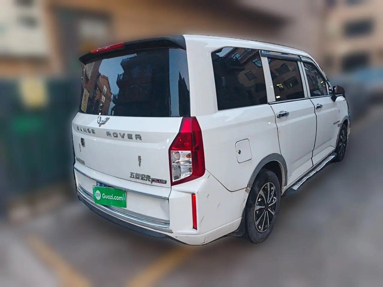 Wuling Hongguang PLUS 2019 1.5T Manual Standard Edition 5 Seats — миниатюра 6
