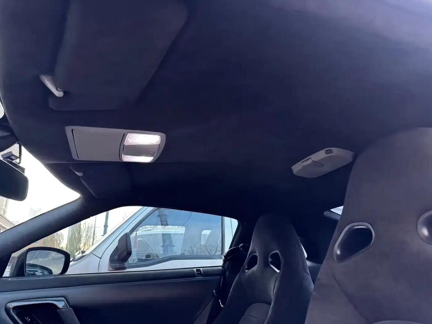2010 Nissan GT-R 3.8T Premium Edition — миниатюра 14