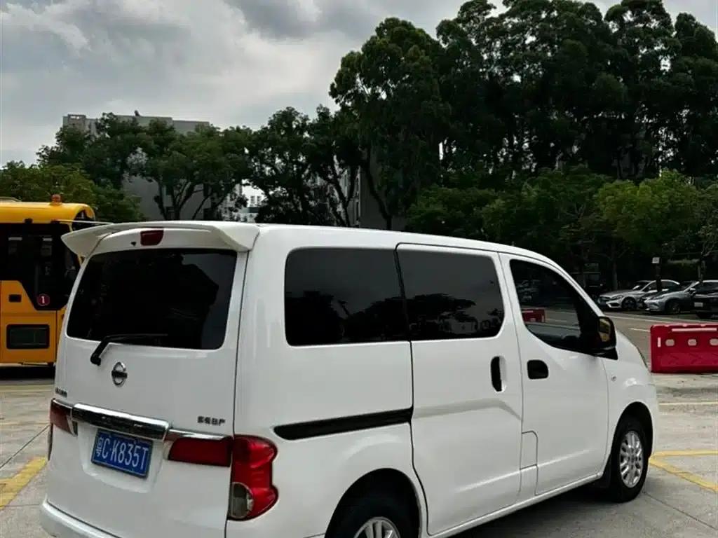 Nissan NV200 2013 1.6L Luxury Edition (China IV Emission Standard) — миниатюра 9