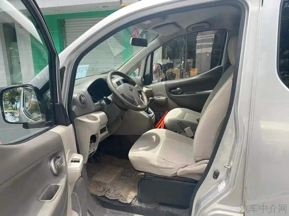 Nissan NV200 2014 1.6L Manual Premium Edition (China IV Emission Standard) — миниатюра 9