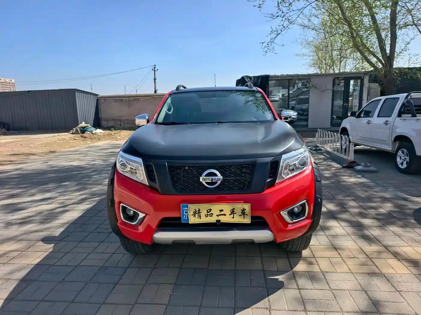 2017 Navara 2.5L Automatic 4WD Luxury Edition QR25 — миниатюра 2